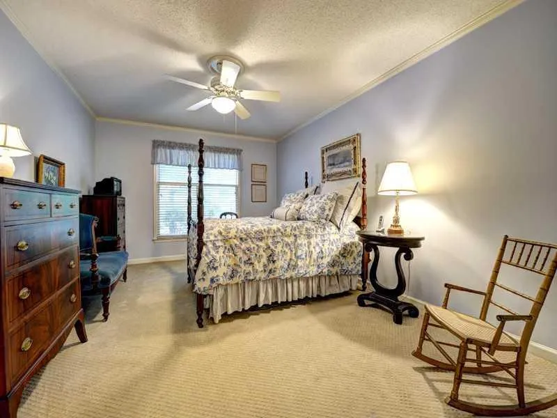 605 Bainbridge Drive Unit 605, Atlanta, Georgia 30327, 2 Bedrooms Bedrooms, ,2 BathroomsBathrooms,Residential,Sold,605 Bainbridge Drive Unit 605,5172788