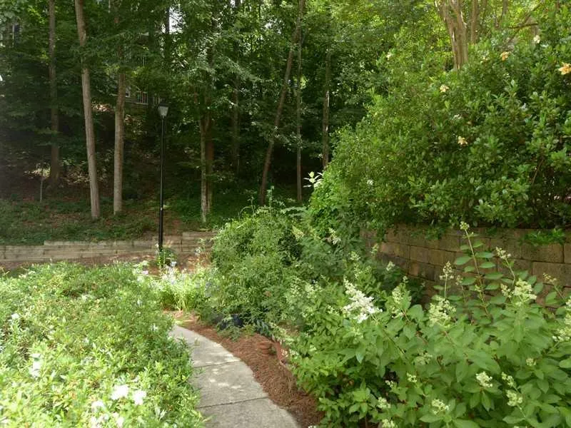 605 Bainbridge Drive Unit 605, Atlanta, Georgia 30327, 2 Bedrooms Bedrooms, ,2 BathroomsBathrooms,Residential,Sold,605 Bainbridge Drive Unit 605,5172788