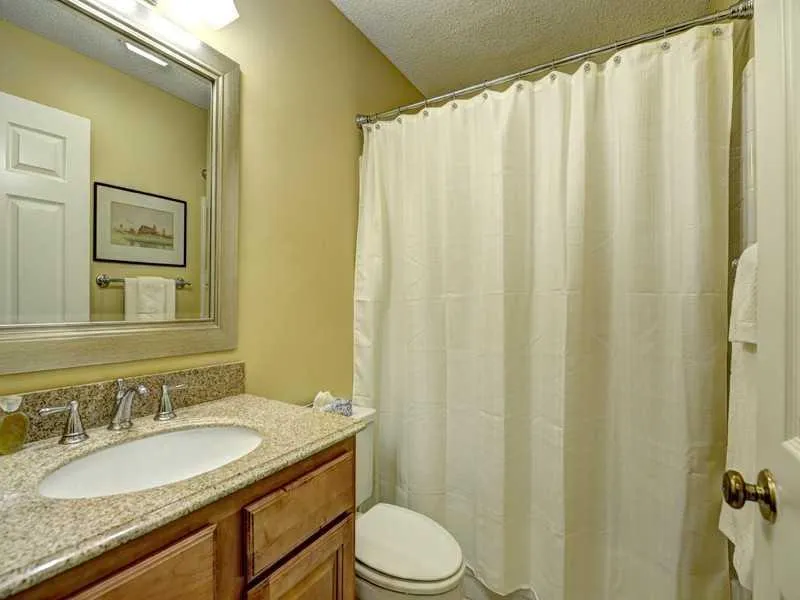 605 Bainbridge Drive Unit 605, Atlanta, Georgia 30327, 2 Bedrooms Bedrooms, ,2 BathroomsBathrooms,Residential,Sold,605 Bainbridge Drive Unit 605,5172788