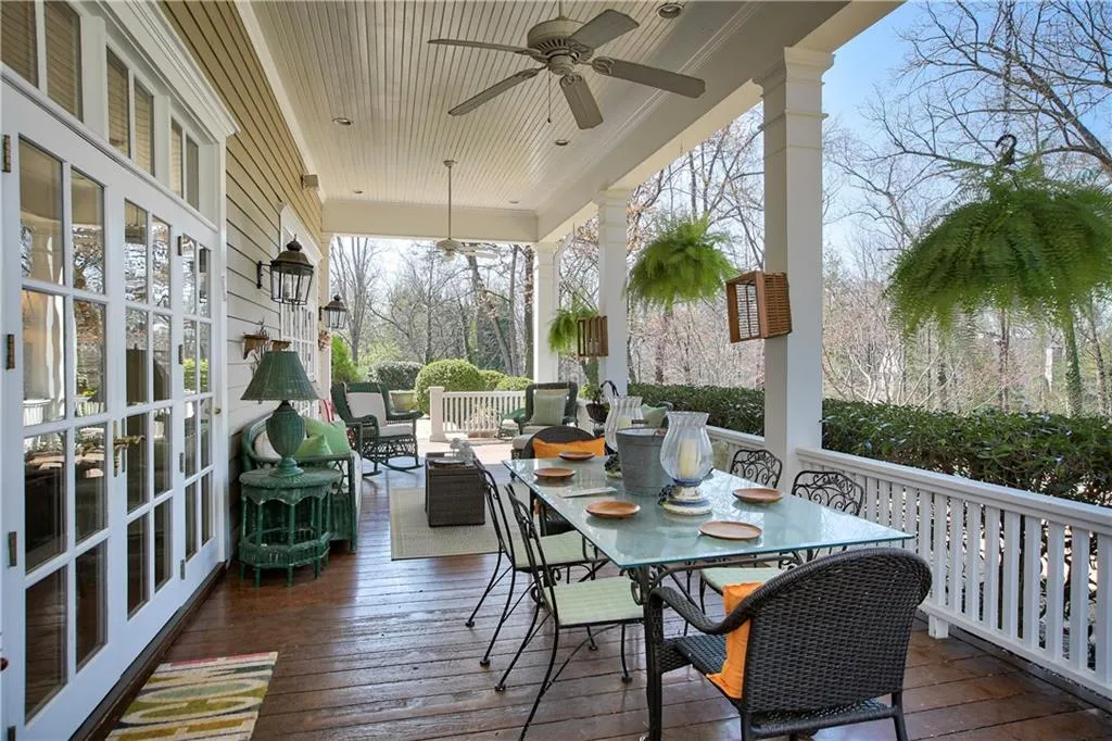 625 Mount Vernon Highway, Sandy Springs, Georgia 30327, 6 Bedrooms Bedrooms, ,5 BathroomsBathrooms,Residential,Sold,625 Mount Vernon Highway,5980840