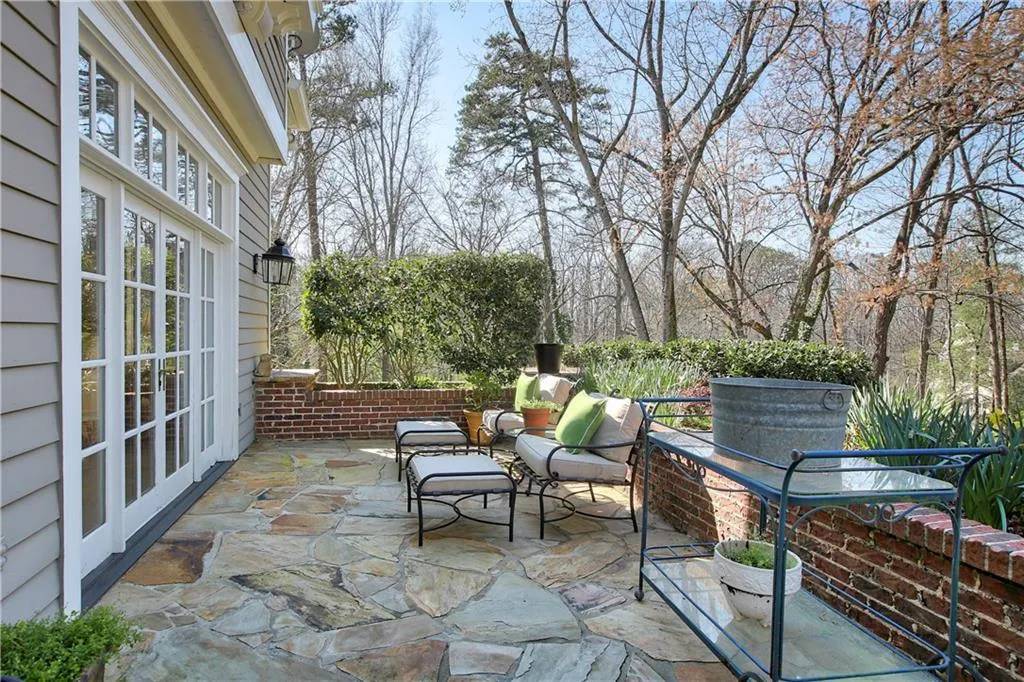 625 Mount Vernon Highway, Sandy Springs, Georgia 30327, 6 Bedrooms Bedrooms, ,5 BathroomsBathrooms,Residential,Sold,625 Mount Vernon Highway,5980840