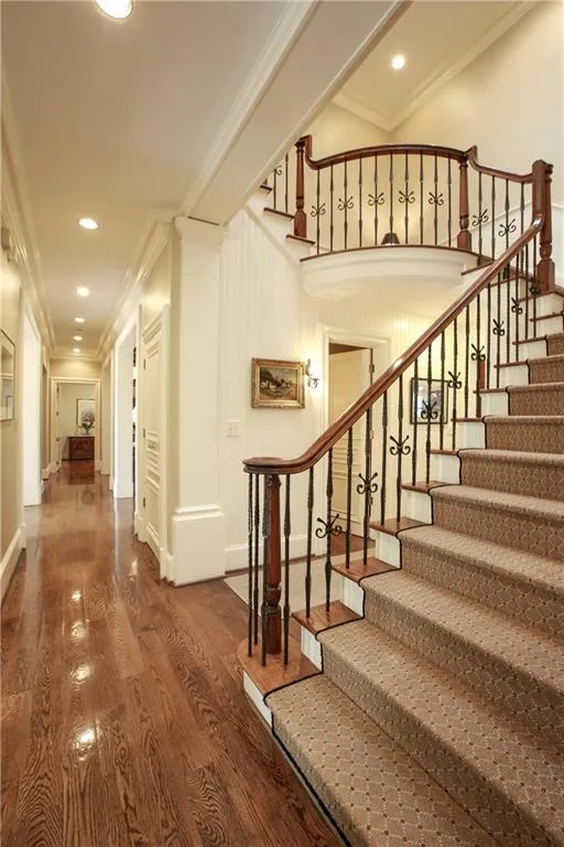 625 Mount Vernon Highway, Sandy Springs, Georgia 30327, 6 Bedrooms Bedrooms, ,5 BathroomsBathrooms,Residential,Sold,625 Mount Vernon Highway,5980840