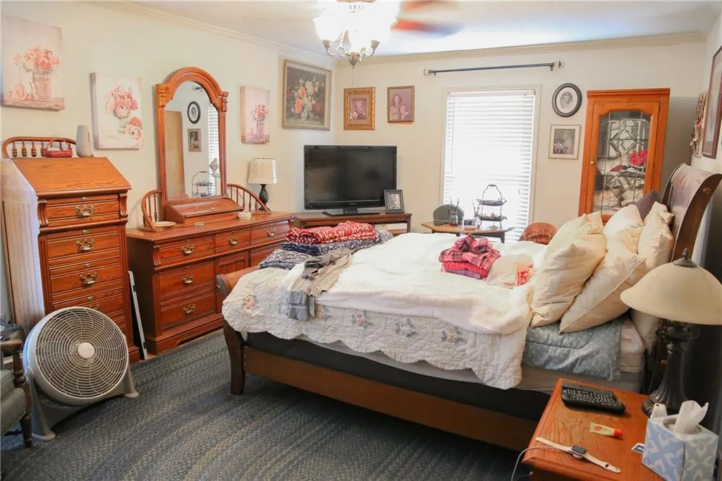 6851 Roswell Road Unit L7, Sandy Springs, Georgia 30328, 4 Bedrooms Bedrooms, ,2 BathroomsBathrooms,Residential,Sold,6851 Roswell Road Unit L7,6840375