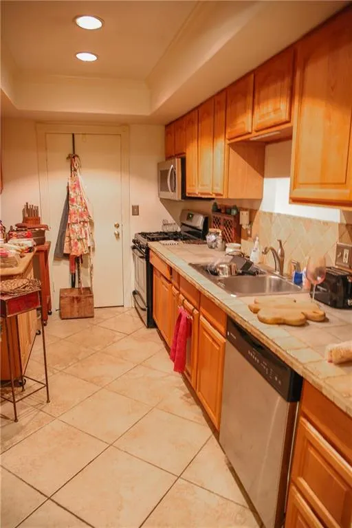 6851 Roswell Road Unit L7, Sandy Springs, Georgia 30328, 4 Bedrooms Bedrooms, ,2 BathroomsBathrooms,Residential,Sold,6851 Roswell Road Unit L7,6840375