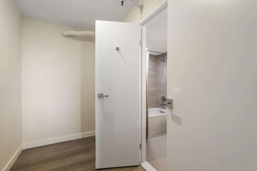 2460 Peachtree Road Ne Unit 1013, Atlanta, Georgia 30305, 2 Bedrooms Bedrooms, 0 ,2 BathroomsBathrooms,Residential,For Sale,2460 Peachtree Road Ne Unit 1013,7759141