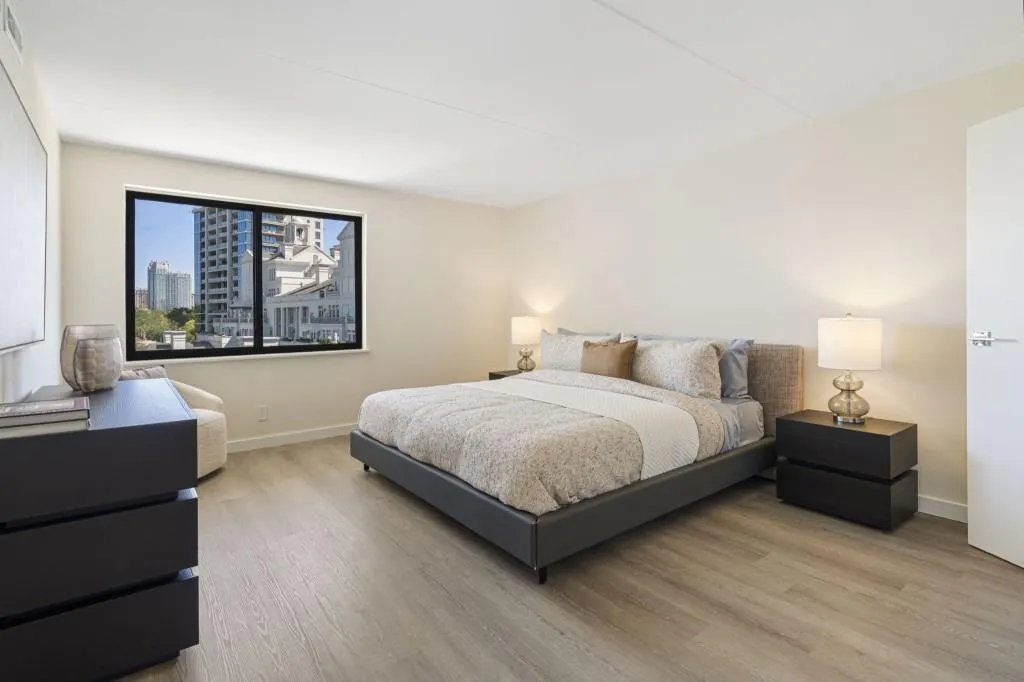 2460 Peachtree Road Ne Unit 1013, Atlanta, Georgia 30305, 2 Bedrooms Bedrooms, 0 ,2 BathroomsBathrooms,Residential,For Sale,2460 Peachtree Road Ne Unit 1013,7759141