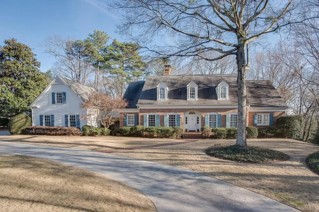 5 Powers Chase Circle, Sandy Springs, Georgia 30327, 5 Bedrooms Bedrooms, ,5 BathroomsBathrooms,Residential,Sold,5 Powers Chase Circle,6680041