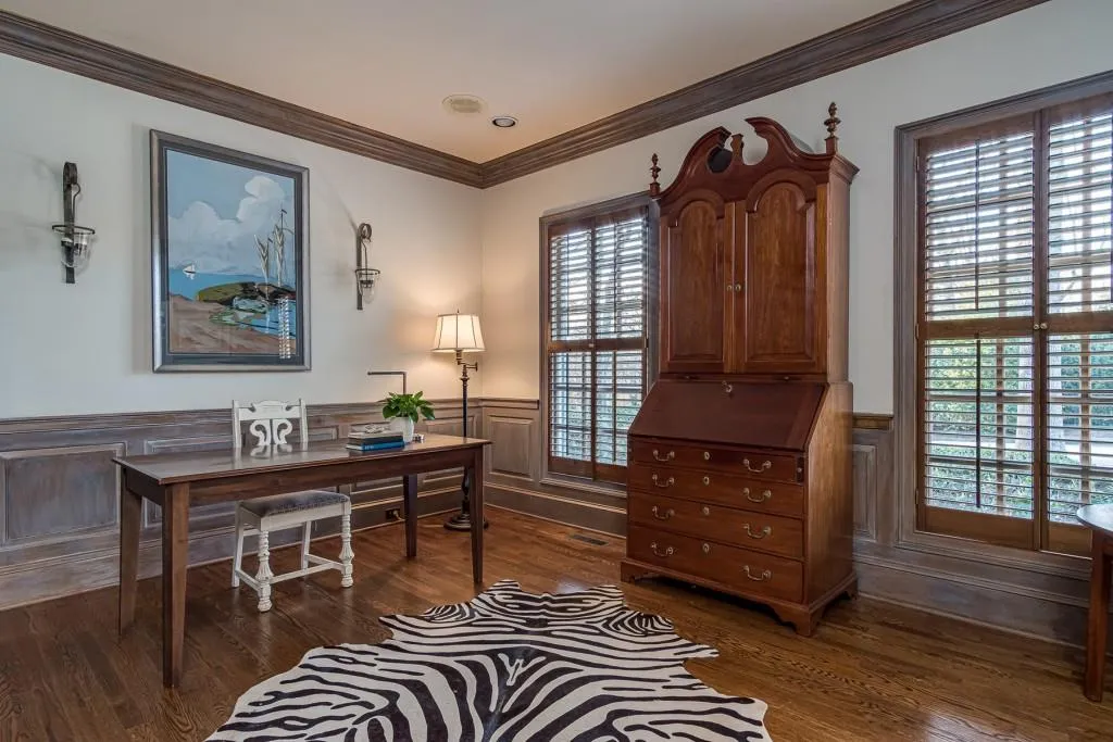5 Powers Chase Circle, Sandy Springs, Georgia 30327, 5 Bedrooms Bedrooms, ,5 BathroomsBathrooms,Residential,Sold,5 Powers Chase Circle,6680041