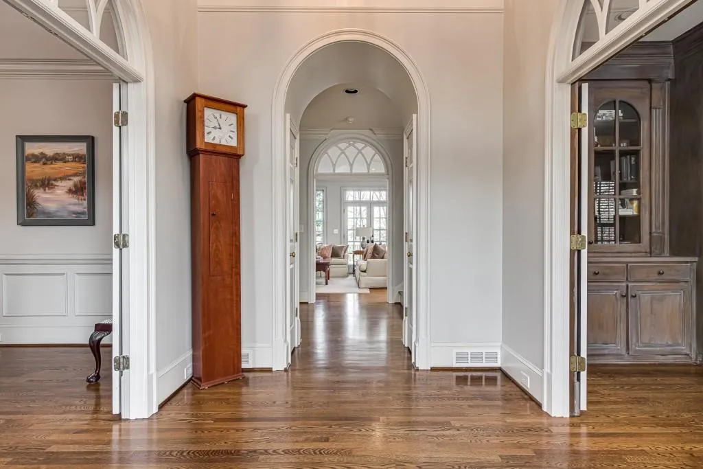 5 Powers Chase Circle, Sandy Springs, Georgia 30327, 5 Bedrooms Bedrooms, ,5 BathroomsBathrooms,Residential,Sold,5 Powers Chase Circle,6680041