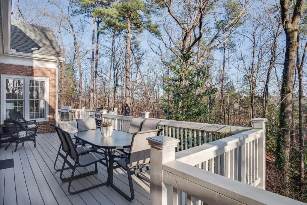 5 Powers Chase Circle, Sandy Springs, Georgia 30327, 5 Bedrooms Bedrooms, ,5 BathroomsBathrooms,Residential,Sold,5 Powers Chase Circle,6680041