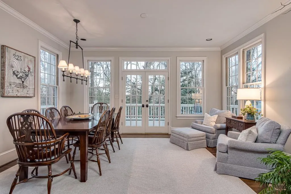 5 Powers Chase Circle, Sandy Springs, Georgia 30327, 5 Bedrooms Bedrooms, ,5 BathroomsBathrooms,Residential,Sold,5 Powers Chase Circle,6680041