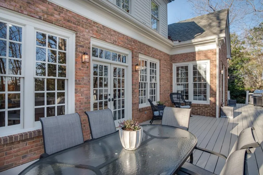 5 Powers Chase Circle, Sandy Springs, Georgia 30327, 5 Bedrooms Bedrooms, ,5 BathroomsBathrooms,Residential,Sold,5 Powers Chase Circle,6680041