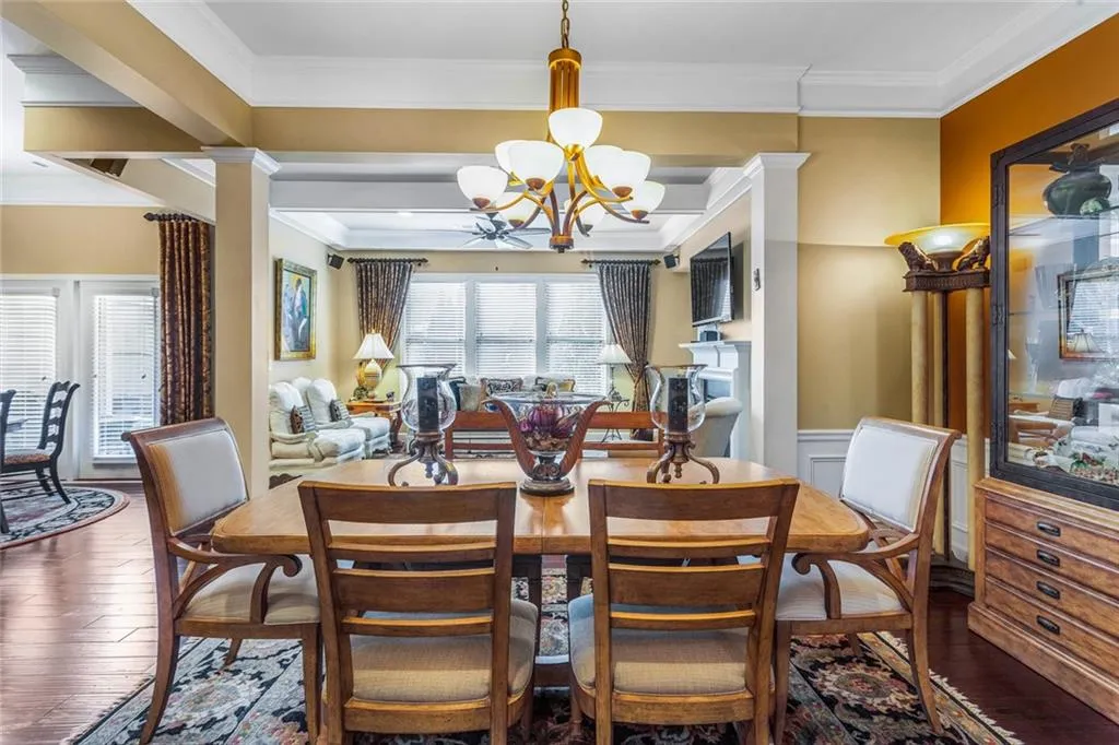 827 Northam Lane, Sandy Springs, Georgia 30342, 3 Bedrooms Bedrooms, ,3 BathroomsBathrooms,Residential,Sold,827 Northam Lane,7018225