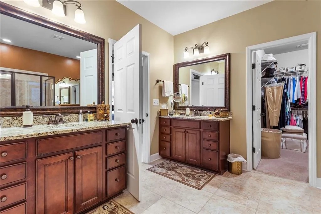 827 Northam Lane, Sandy Springs, Georgia 30342, 3 Bedrooms Bedrooms, ,3 BathroomsBathrooms,Residential,Sold,827 Northam Lane,7018225