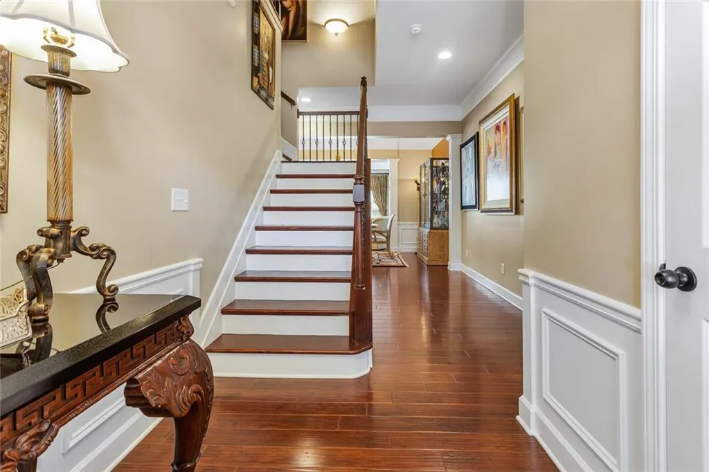 827 Northam Lane, Sandy Springs, Georgia 30342, 3 Bedrooms Bedrooms, ,3 BathroomsBathrooms,Residential,Sold,827 Northam Lane,7018225