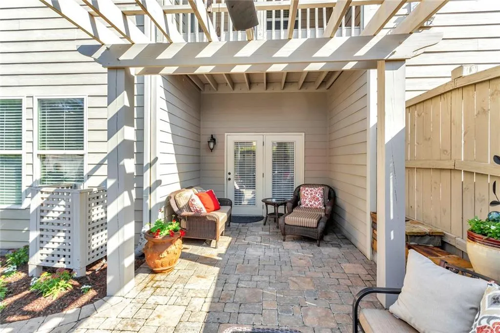 827 Northam Lane, Sandy Springs, Georgia 30342, 3 Bedrooms Bedrooms, ,3 BathroomsBathrooms,Residential,Sold,827 Northam Lane,7018225