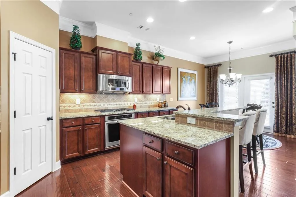 827 Northam Lane, Sandy Springs, Georgia 30342, 3 Bedrooms Bedrooms, ,3 BathroomsBathrooms,Residential,Sold,827 Northam Lane,7018225