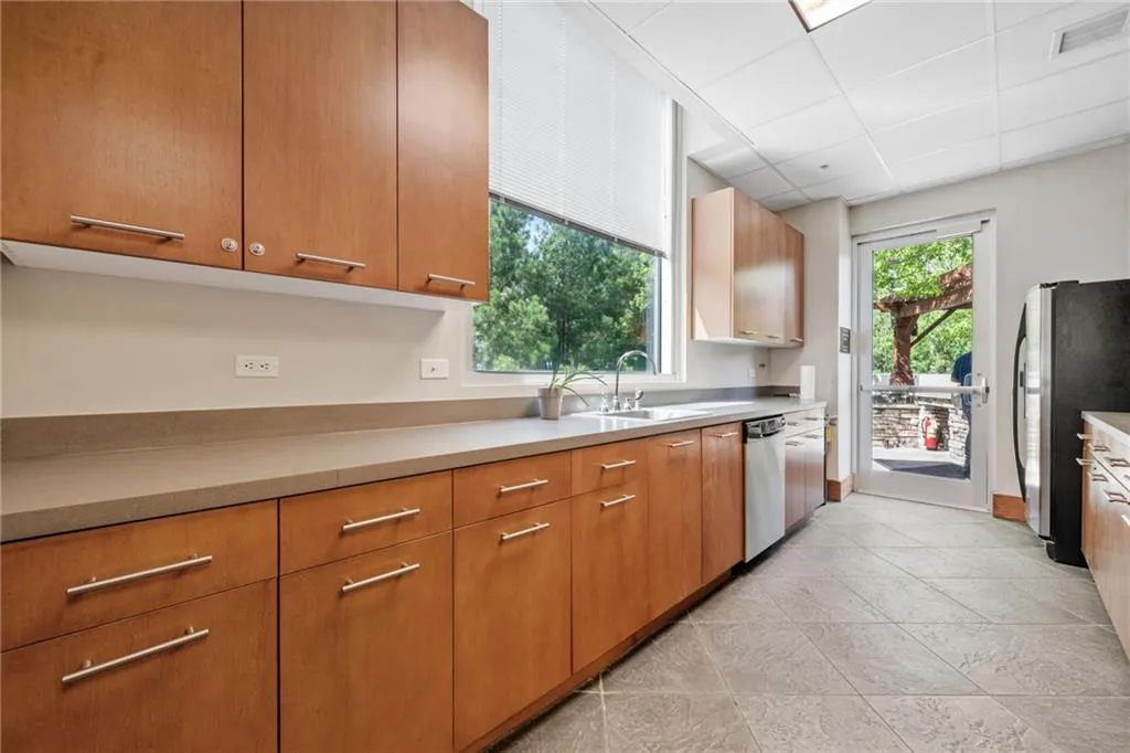 3300 Windy Ridge Parkway Se Unit 1113, Atlanta, Georgia 30339, 2 Bedrooms Bedrooms, ,2 BathroomsBathrooms,Residential,For Sale,3300 Windy Ridge Parkway Se Unit 1113,7617258