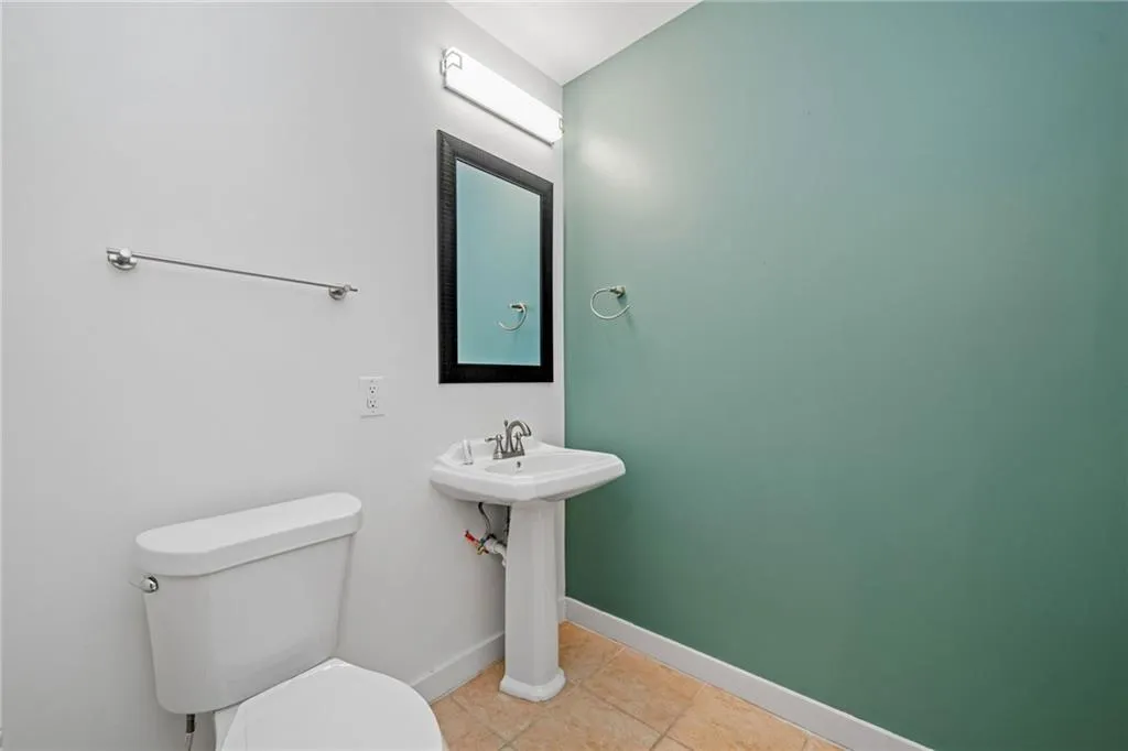 3300 Windy Ridge Parkway Se Unit 1113, Atlanta, Georgia 30339, 2 Bedrooms Bedrooms, ,2 BathroomsBathrooms,Residential,For Sale,3300 Windy Ridge Parkway Se Unit 1113,7617258