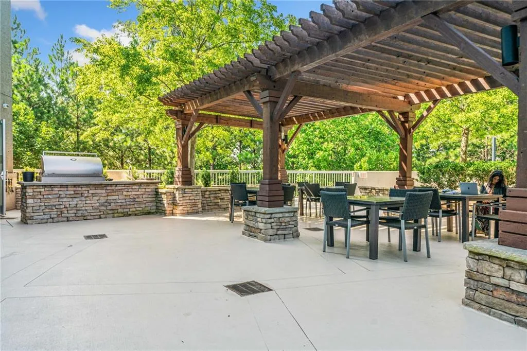 3300 Windy Ridge Parkway Se Unit 1113, Atlanta, Georgia 30339, 2 Bedrooms Bedrooms, ,2 BathroomsBathrooms,Residential,For Sale,3300 Windy Ridge Parkway Se Unit 1113,7617258
