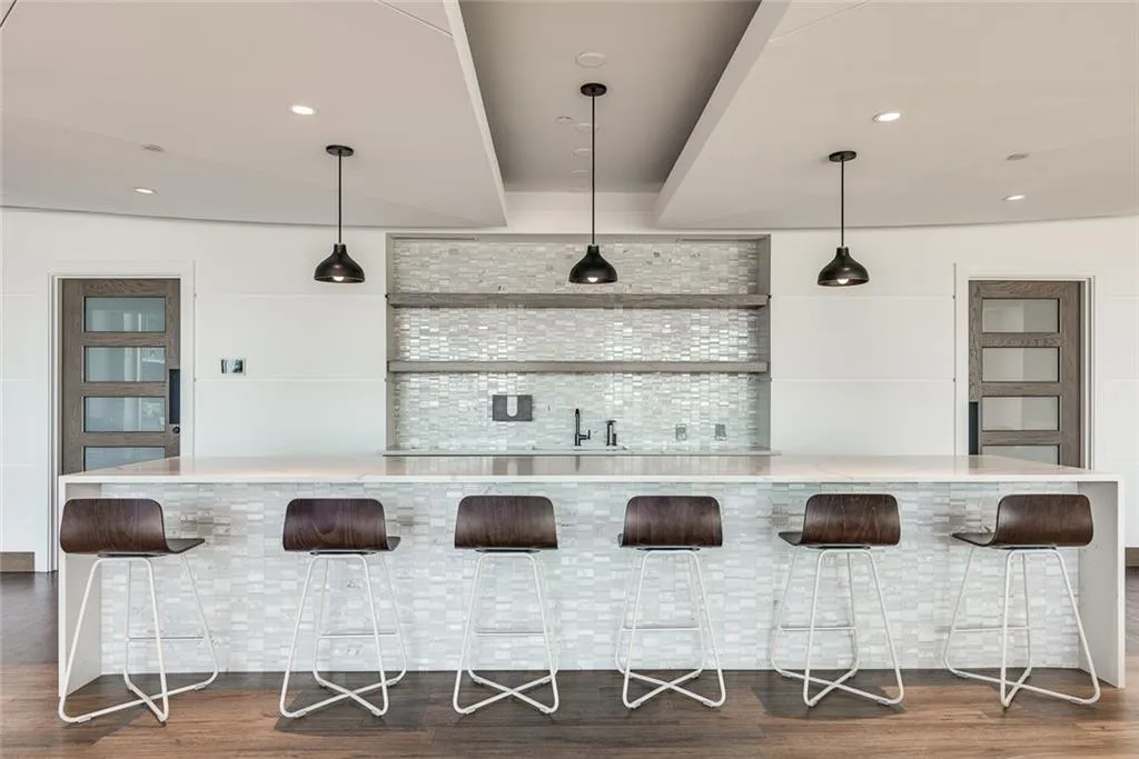Club Room