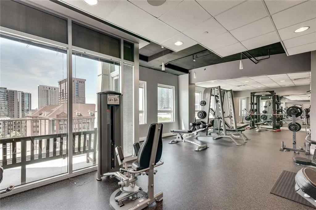 923 Peachtree Street Ne Unit 1524, Atlanta, Georgia 30309, 1 Bedroom Bedrooms, ,1 BathroomBathrooms,Residential,For Sale,923 Peachtree Street Ne Unit 1524,7612547