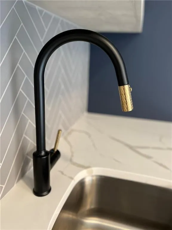 6700 Roswell Road Unit 33a, Atlanta, Georgia 30328, 2 Bedrooms Bedrooms, ,1 BathroomBathrooms,Residential,Sold,6700 Roswell Road Unit 33a,7148985