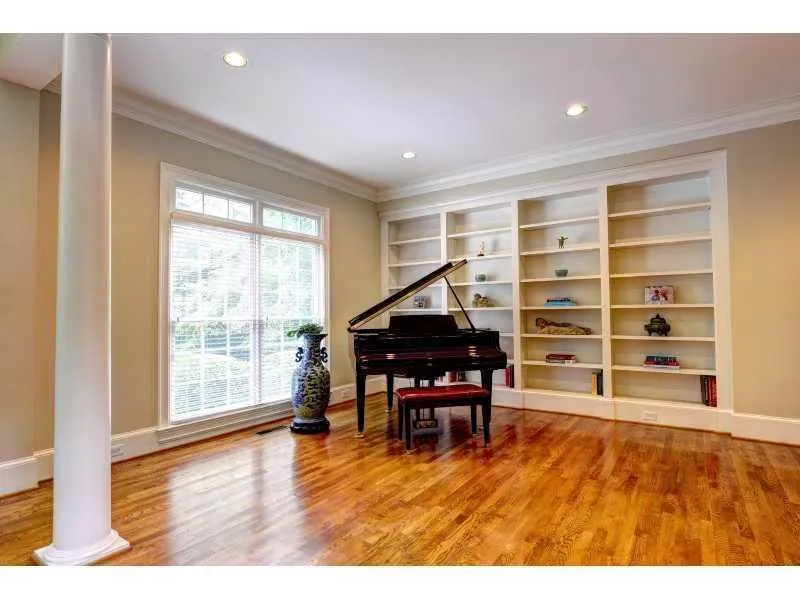 1751 Garraux Road Nw, Atlanta, Georgia 30327, 6 Bedrooms Bedrooms, ,6 BathroomsBathrooms,Residential,Sold,1751 Garraux Road Nw,5398332
