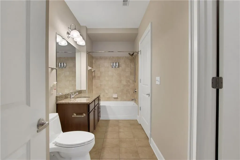 200 River Vista Drive Unit 732, Atlanta, Georgia 30339, 1 Bedroom Bedrooms, ,1 BathroomBathrooms,Residential,Sold,200 River Vista Drive Unit 732,6841958