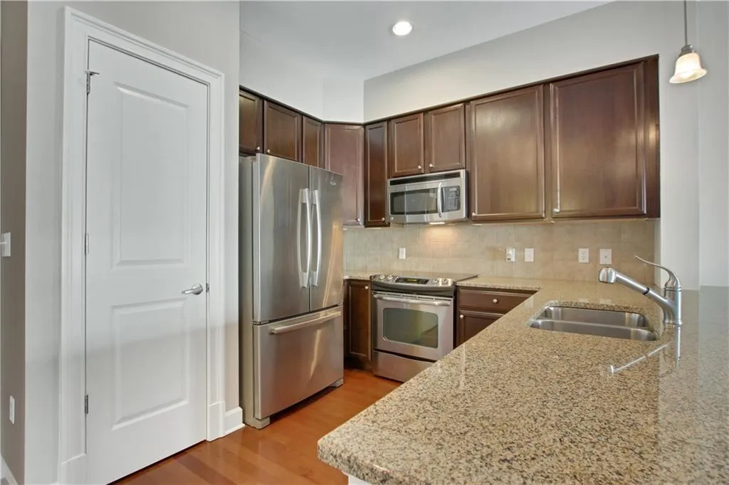 200 River Vista Drive Unit 732, Atlanta, Georgia 30339, 1 Bedroom Bedrooms, ,1 BathroomBathrooms,Residential,Sold,200 River Vista Drive Unit 732,6841958