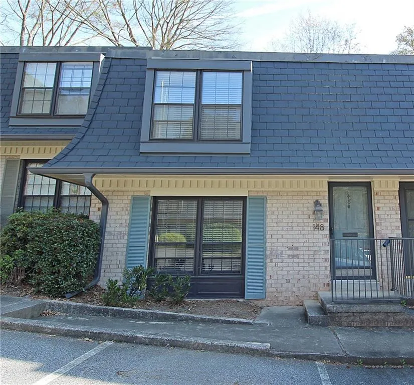148 Maribeau Square Nw Unit 148, Atlanta, Georgia 30327, 2 Bedrooms Bedrooms, ,2 BathroomsBathrooms,Residential,Sold,148 Maribeau Square Nw Unit 148,6527837