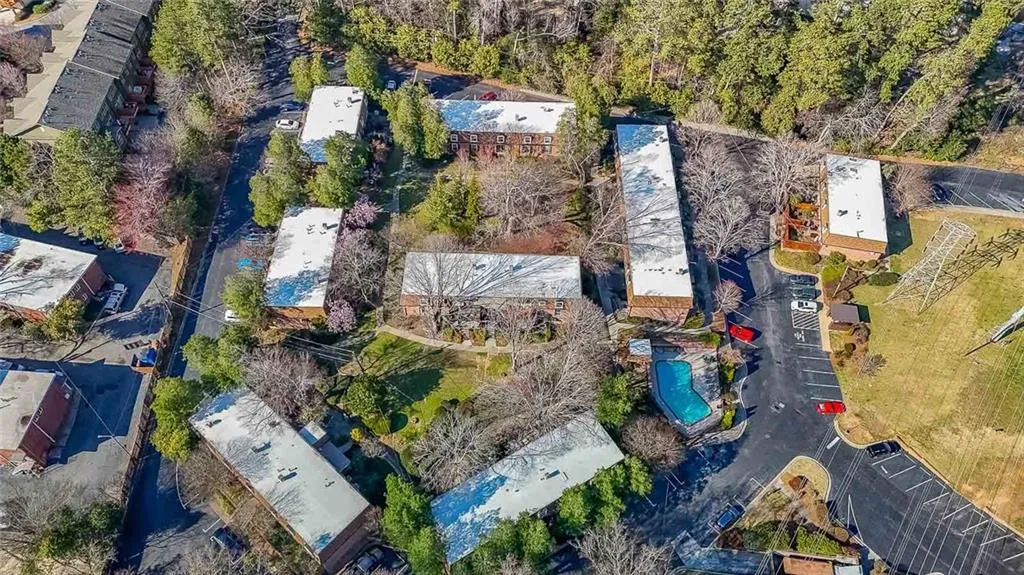 Birds eye view of property