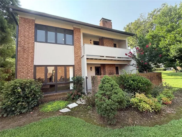 3240 Clairmont North Ne, Atlanta, Georgia 30329