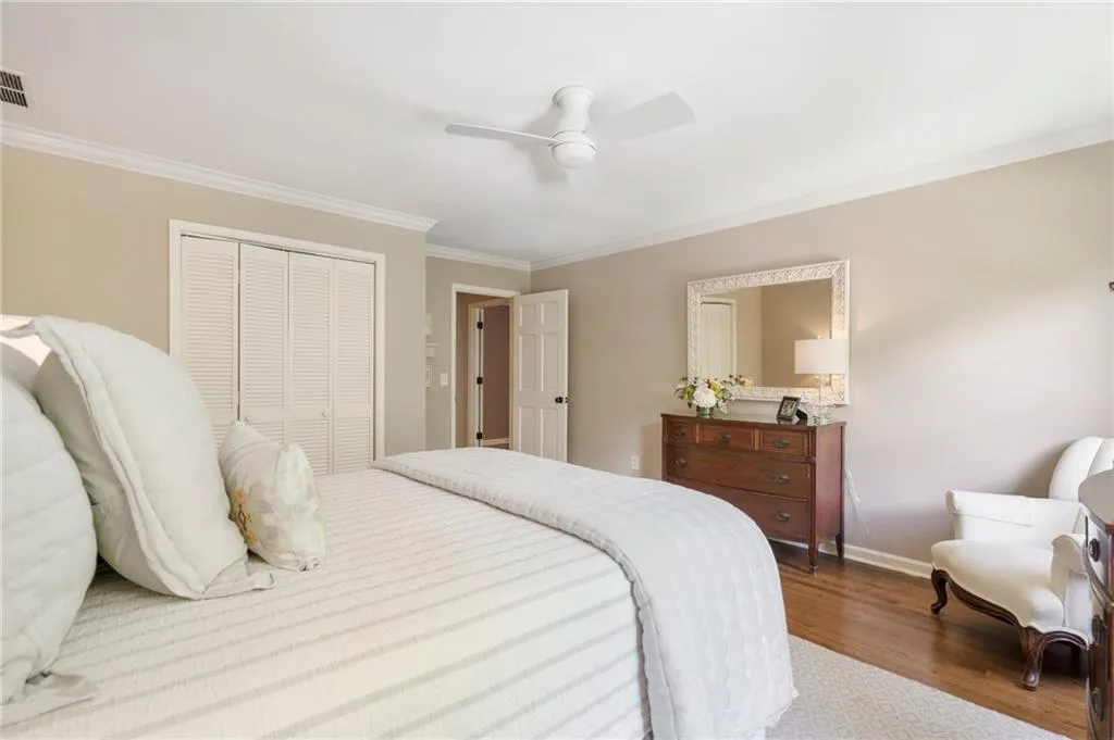 1010 Ivy Falls Drive, Sandy Springs, Georgia 30328, 5 Bedrooms Bedrooms, ,4 BathroomsBathrooms,Residential,Sold,1010 Ivy Falls Drive,7433628