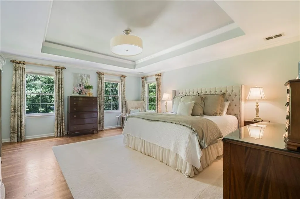 1010 Ivy Falls Drive, Sandy Springs, Georgia 30328, 5 Bedrooms Bedrooms, ,4 BathroomsBathrooms,Residential,Sold,1010 Ivy Falls Drive,7433628