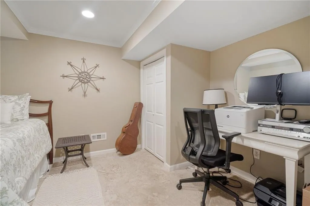 1010 Ivy Falls Drive, Sandy Springs, Georgia 30328, 5 Bedrooms Bedrooms, ,4 BathroomsBathrooms,Residential,Sold,1010 Ivy Falls Drive,7433628