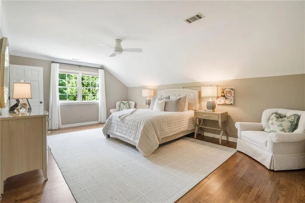 1010 Ivy Falls Drive, Sandy Springs, Georgia 30328, 5 Bedrooms Bedrooms, ,4 BathroomsBathrooms,Residential,Sold,1010 Ivy Falls Drive,7433628