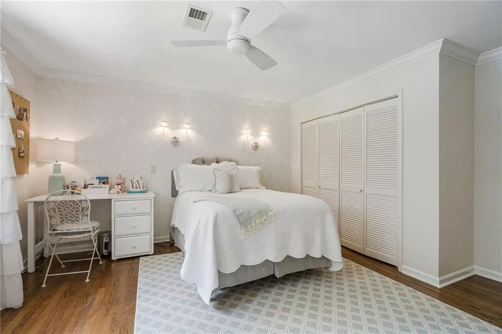 1010 Ivy Falls Drive, Sandy Springs, Georgia 30328, 5 Bedrooms Bedrooms, ,4 BathroomsBathrooms,Residential,Sold,1010 Ivy Falls Drive,7433628