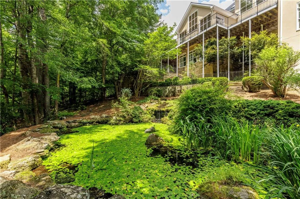460 Verdi Lane, Sandy Springs, Georgia 30350, 6 Bedrooms Bedrooms, ,4 BathroomsBathrooms,Residential,Sold,460 Verdi Lane,7435155