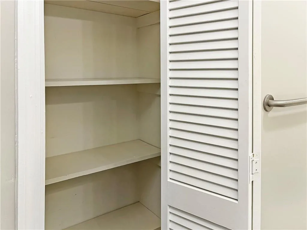 475 Mount Vernon Highway Ne Unit C120, Sandy Springs, Georgia 30328, 1 Bedroom Bedrooms, ,1 BathroomBathrooms,Residential,Sold,475 Mount Vernon Highway Ne Unit C120,7151962