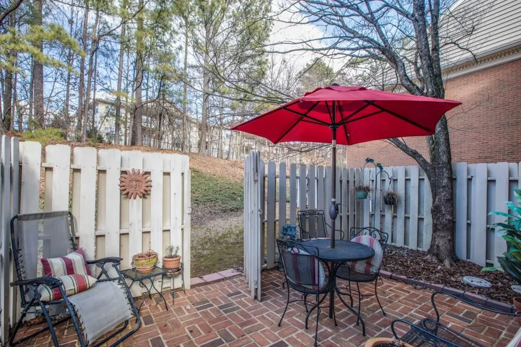 15 Mount Vernon Circle, Atlanta, Georgia 30338, 2 Bedrooms Bedrooms, ,2 BathroomsBathrooms,Residential,Sold,15 Mount Vernon Circle,5964331