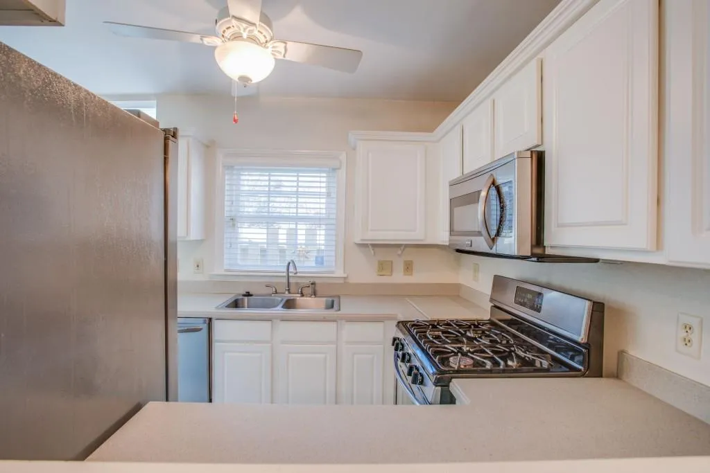 15 Mount Vernon Circle, Atlanta, Georgia 30338, 2 Bedrooms Bedrooms, ,2 BathroomsBathrooms,Residential,Sold,15 Mount Vernon Circle,5964331