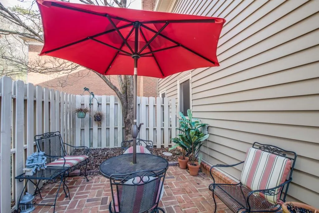 15 Mount Vernon Circle, Atlanta, Georgia 30338, 2 Bedrooms Bedrooms, ,2 BathroomsBathrooms,Residential,Sold,15 Mount Vernon Circle,5964331