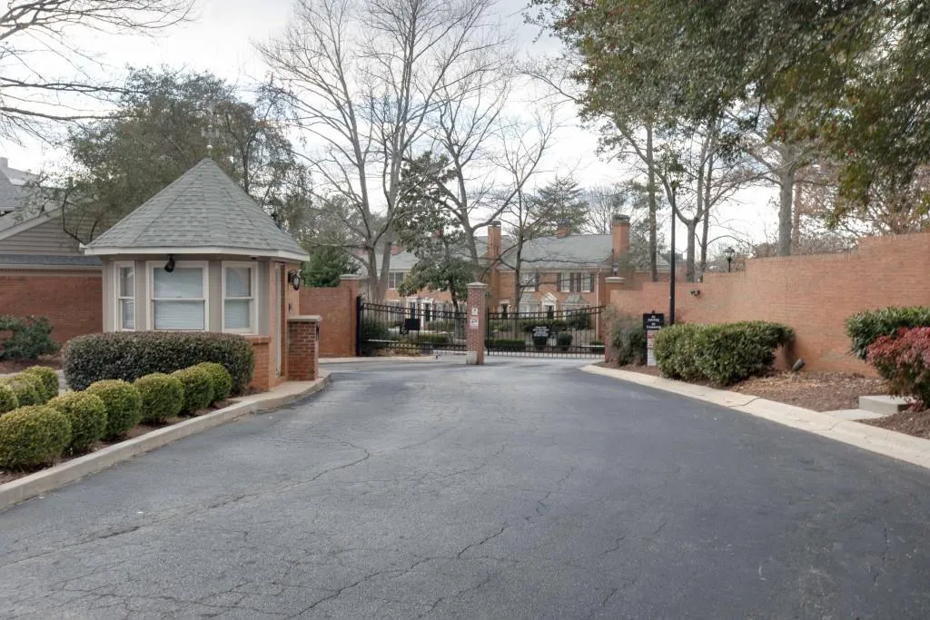 15 Mount Vernon Circle, Atlanta, Georgia 30338, 2 Bedrooms Bedrooms, ,2 BathroomsBathrooms,Residential,Sold,15 Mount Vernon Circle,5964331