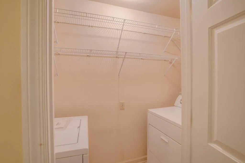 15 Mount Vernon Circle, Atlanta, Georgia 30338, 2 Bedrooms Bedrooms, ,2 BathroomsBathrooms,Residential,Sold,15 Mount Vernon Circle,5964331