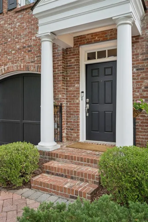 3313 Buckhead Forest Mews Ne, Atlanta, Georgia 30305, 4 Bedrooms Bedrooms, 0 ,4 BathroomsBathrooms,Residential,For Sale,3313 Buckhead Forest Mews Ne,7847562