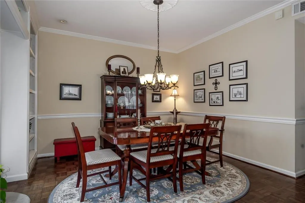 5207 Glenridge Drive, Atlanta, Georgia 30342, 3 Bedrooms Bedrooms, ,2 BathroomsBathrooms,Residential,Sold,5207 Glenridge Drive,7254597