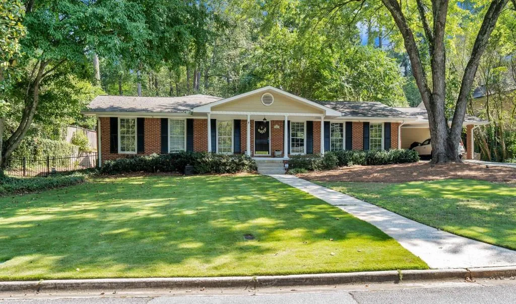145 River Springs Drive, Sandy Springs, Georgia 30328, 4 Bedrooms Bedrooms, ,2 BathroomsBathrooms,Residential,Sold,145 River Springs Drive,6620058