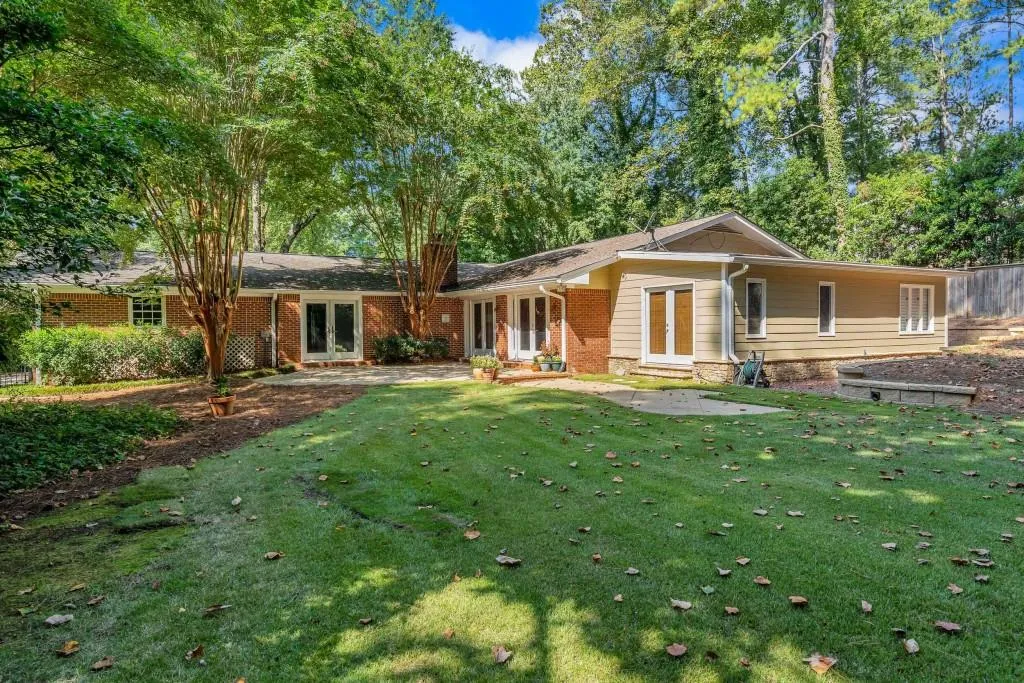 145 River Springs Drive, Sandy Springs, Georgia 30328, 4 Bedrooms Bedrooms, ,2 BathroomsBathrooms,Residential,Sold,145 River Springs Drive,6620058