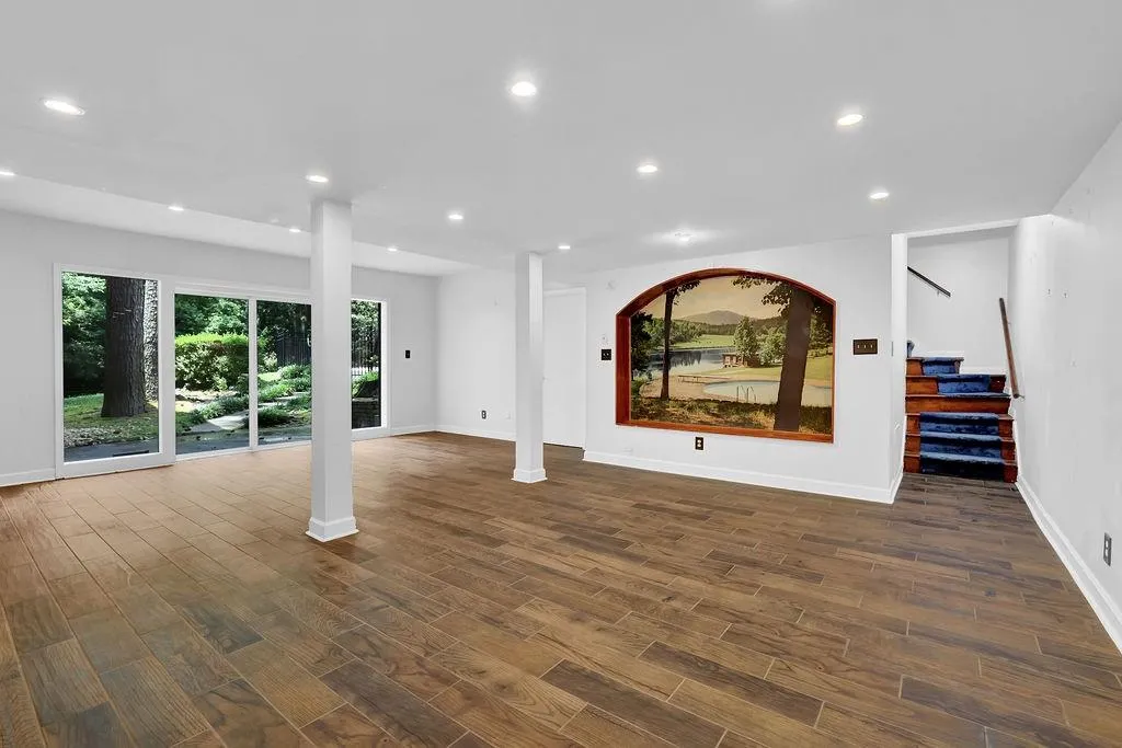 505 River Valley Road, Sandy Springs, Georgia 30328, 4 Bedrooms Bedrooms, ,4 BathroomsBathrooms,Residential,For Sale,505 River Valley Road,7514584
